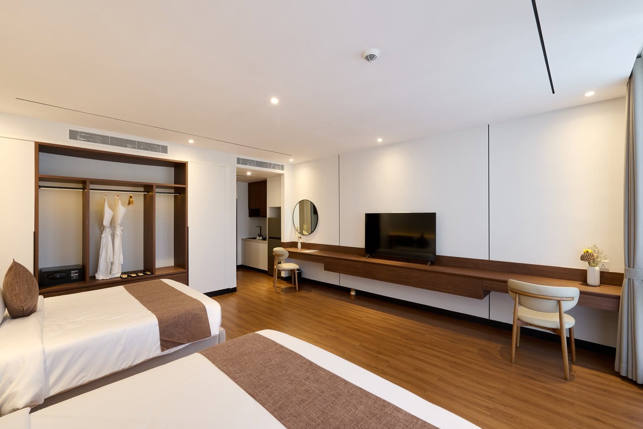 Twin beds and television