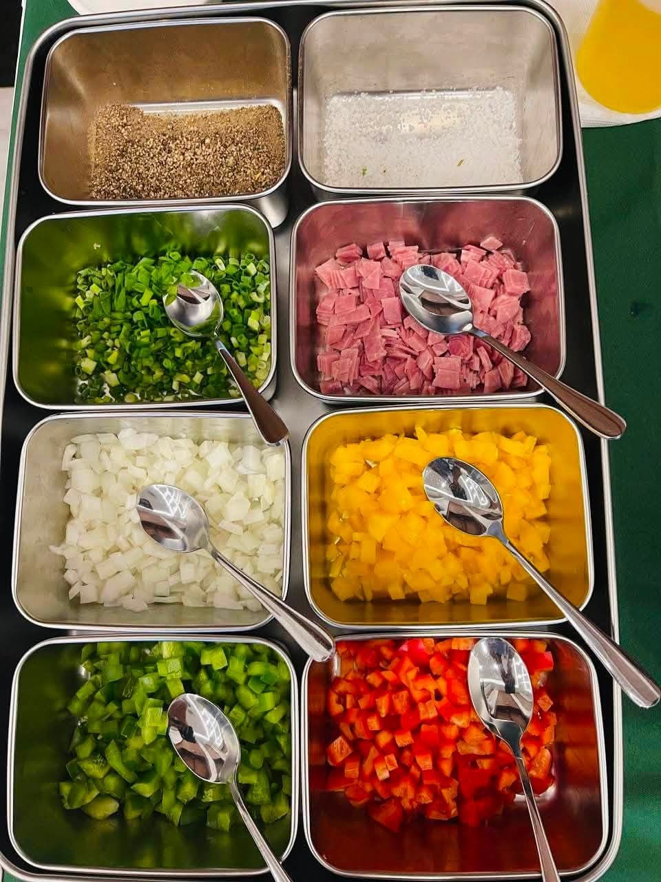 Buffet dishes